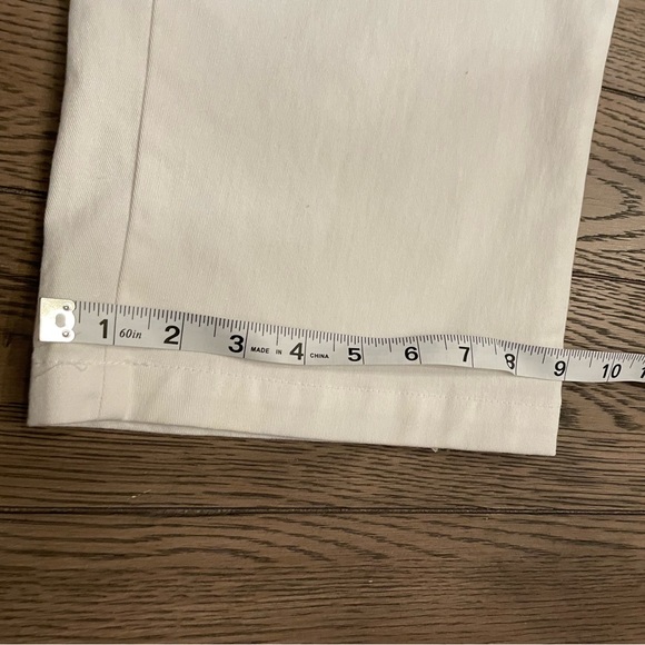 Lee Riders Easy Care white Capri pants, size 14 - Picture 9 of 10